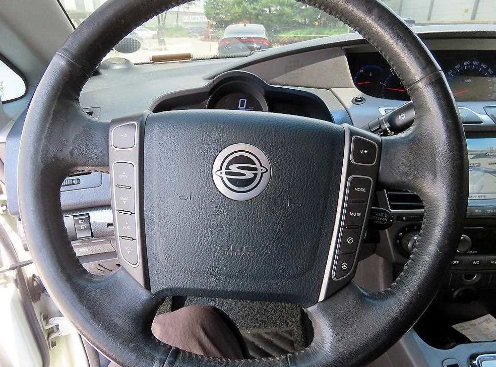 KG모빌리티(쌍용)  코란도 4WD GT 사진 9