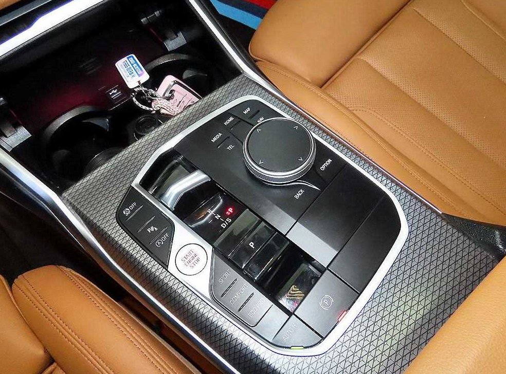 BMW 3시리즈 320i M 스포츠 사진 12