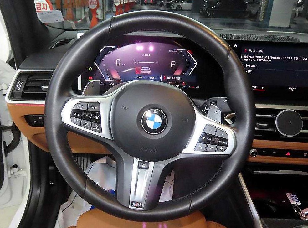 BMW 3시리즈 320i M 스포츠 사진 8