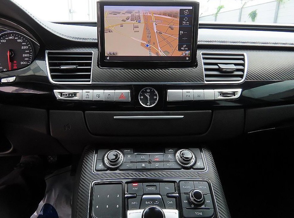 아우디 A8 3.0 TDI 콰트로 사진 12