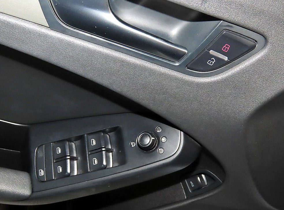 아우디 A4 2.0 TFSI 콰트로 사진 13