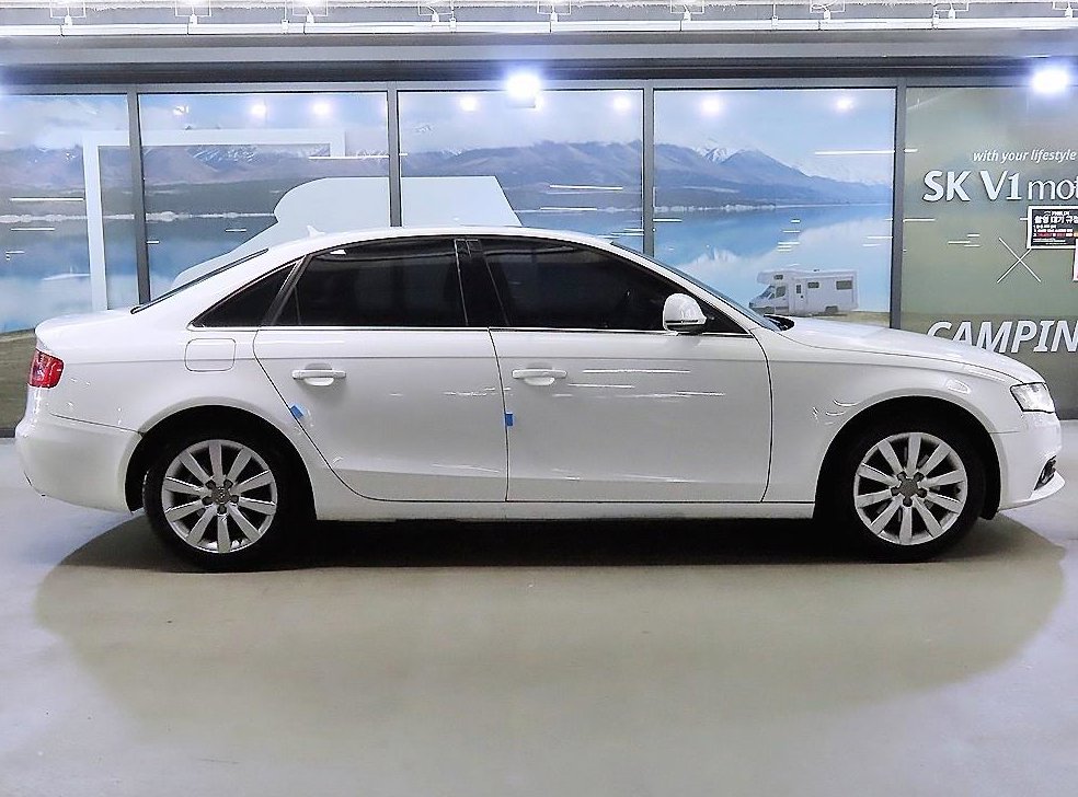 아우디 A4 2.0 TFSI 콰트로 사진 3