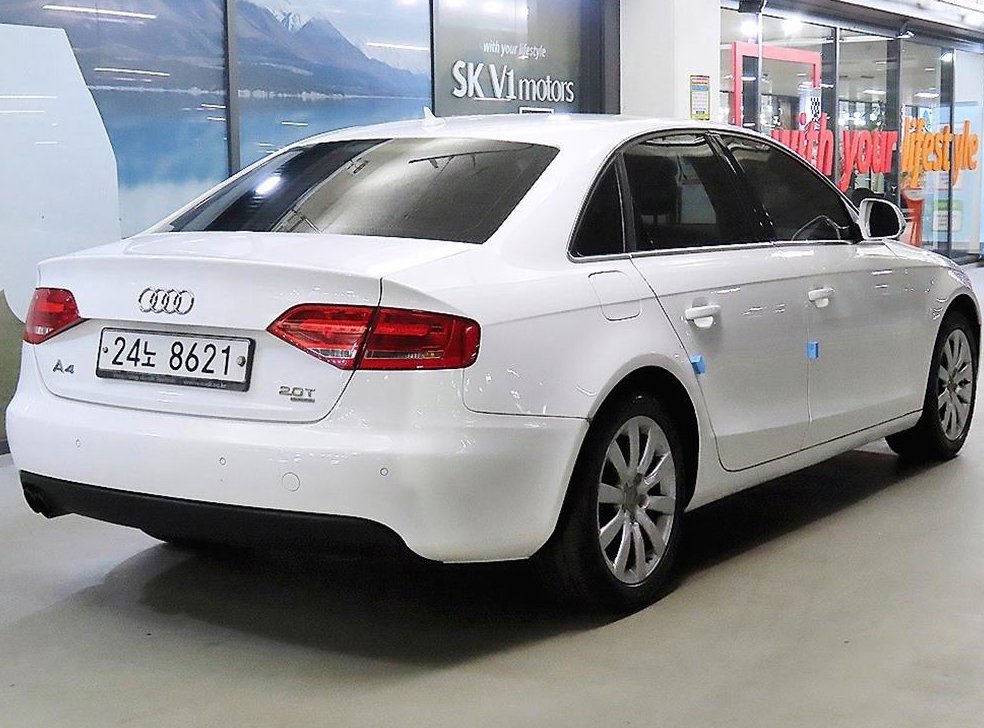 아우디 A4 2.0 TFSI 콰트로 사진 4