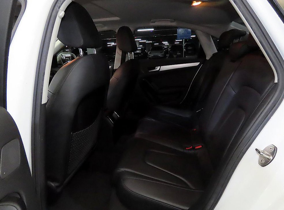 아우디 A4 2.0 TFSI 콰트로 사진 7