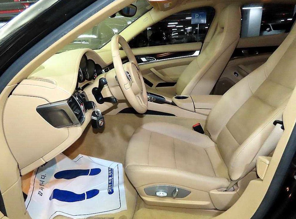 포르쉐 파나메라 3.6 AWD 사진 6