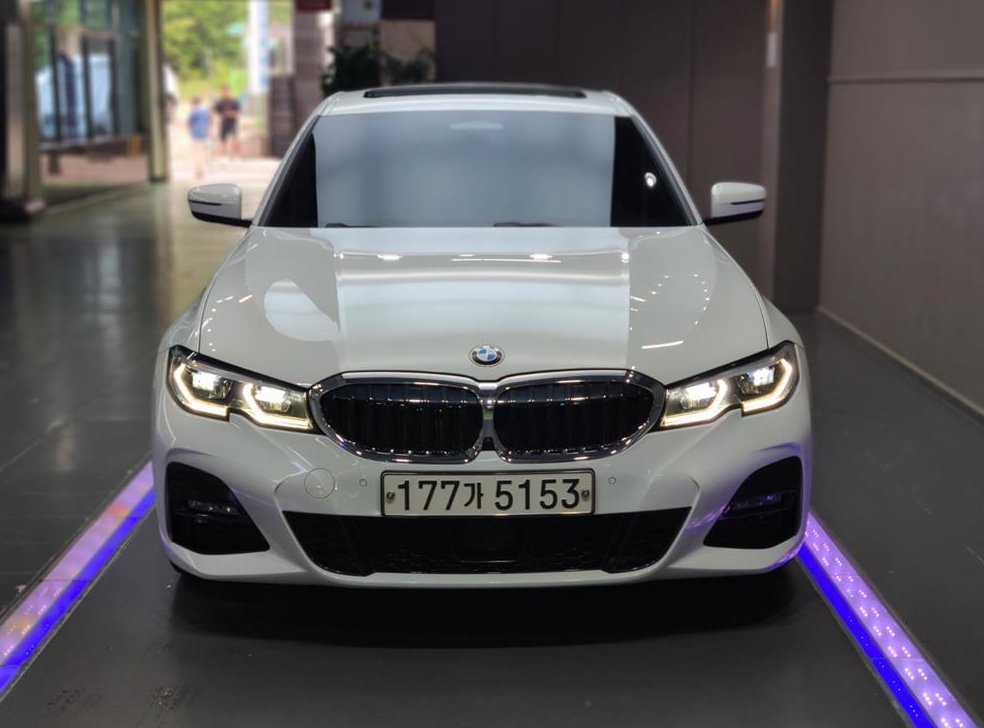 BMW 3시리즈 320d M 스포츠 사진 2