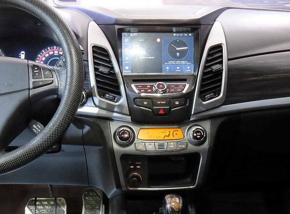 KG모빌리티(쌍용)  코란도 2WD 2.2 RX 사진 11
