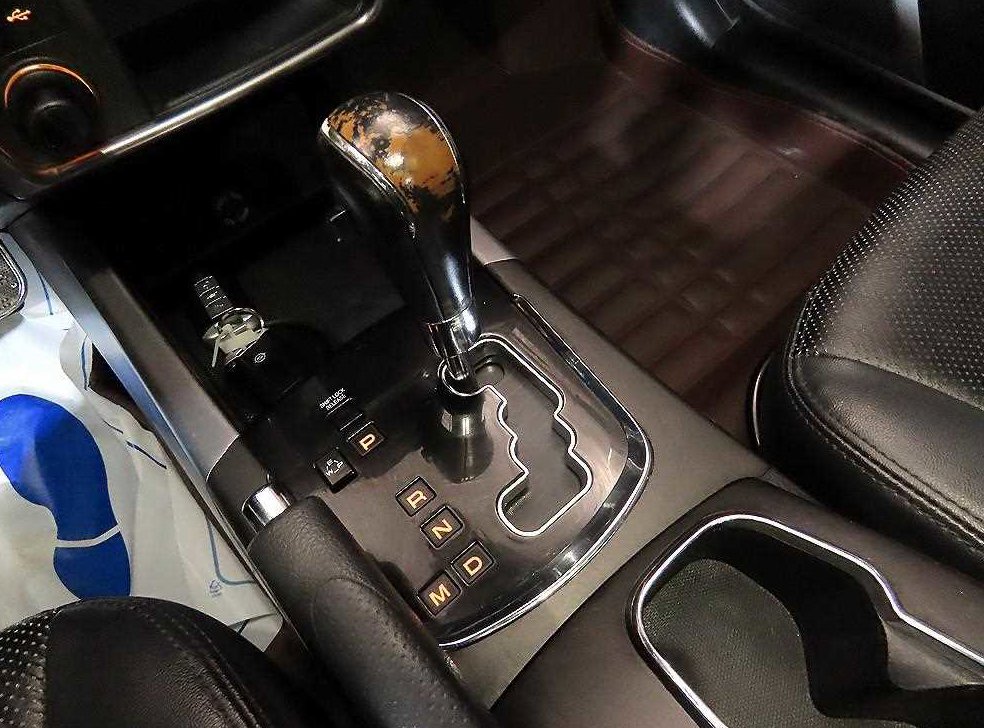 KG모빌리티(쌍용)  코란도 2WD 2.2 RX 사진 12