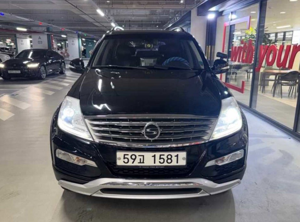 KG모빌리티(쌍용)  렉스턴 2.0  4WD RX7 사진 2