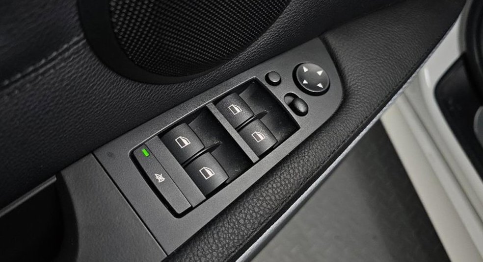BMW 3시리즈 320d 세단 M 스포츠 사진 15