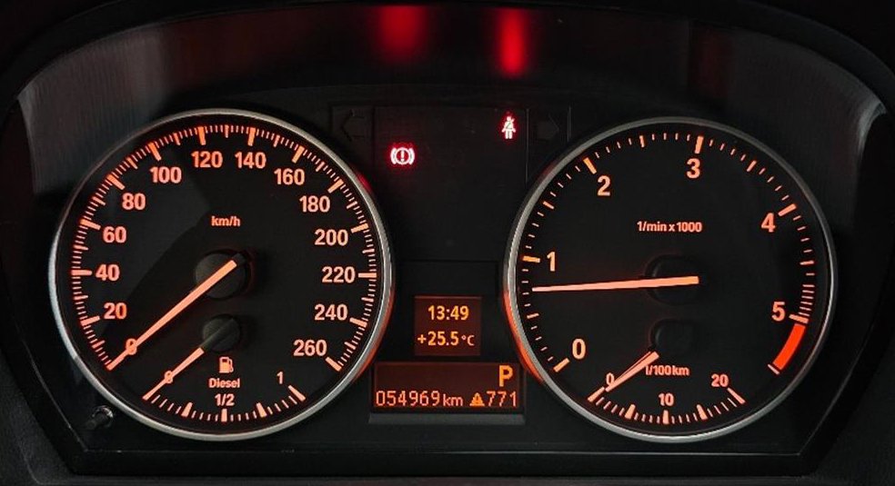 BMW 3시리즈 320d 세단 M 스포츠 사진 8