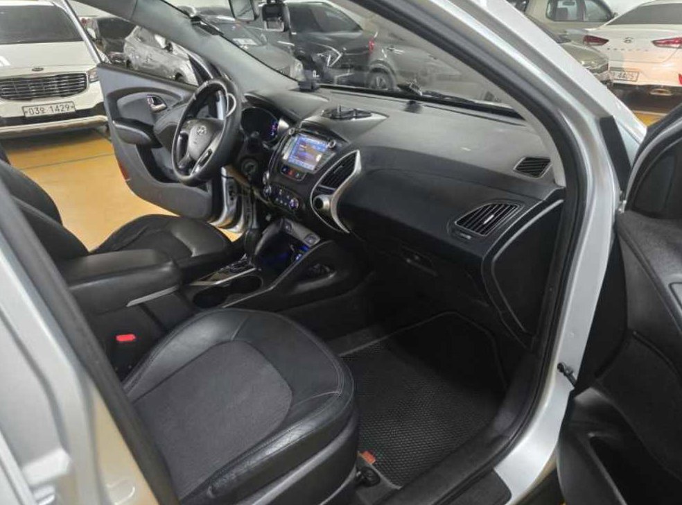 현대 투싼 2WD VGT X20 사진 11