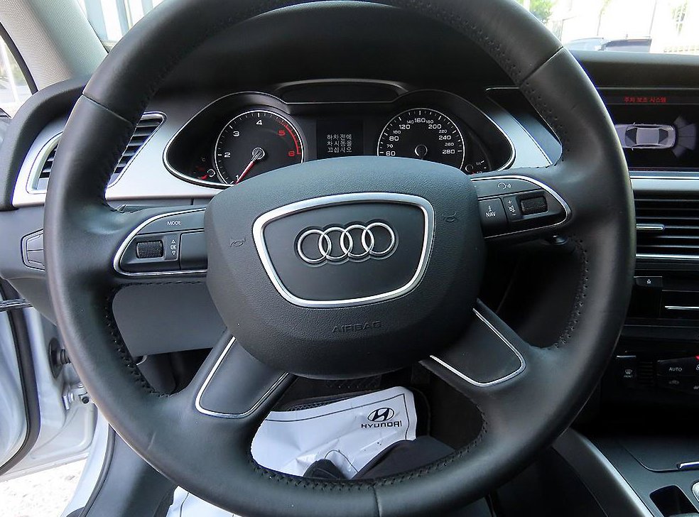 아우디 A4 2.0 TDI 콰트로 사진 8