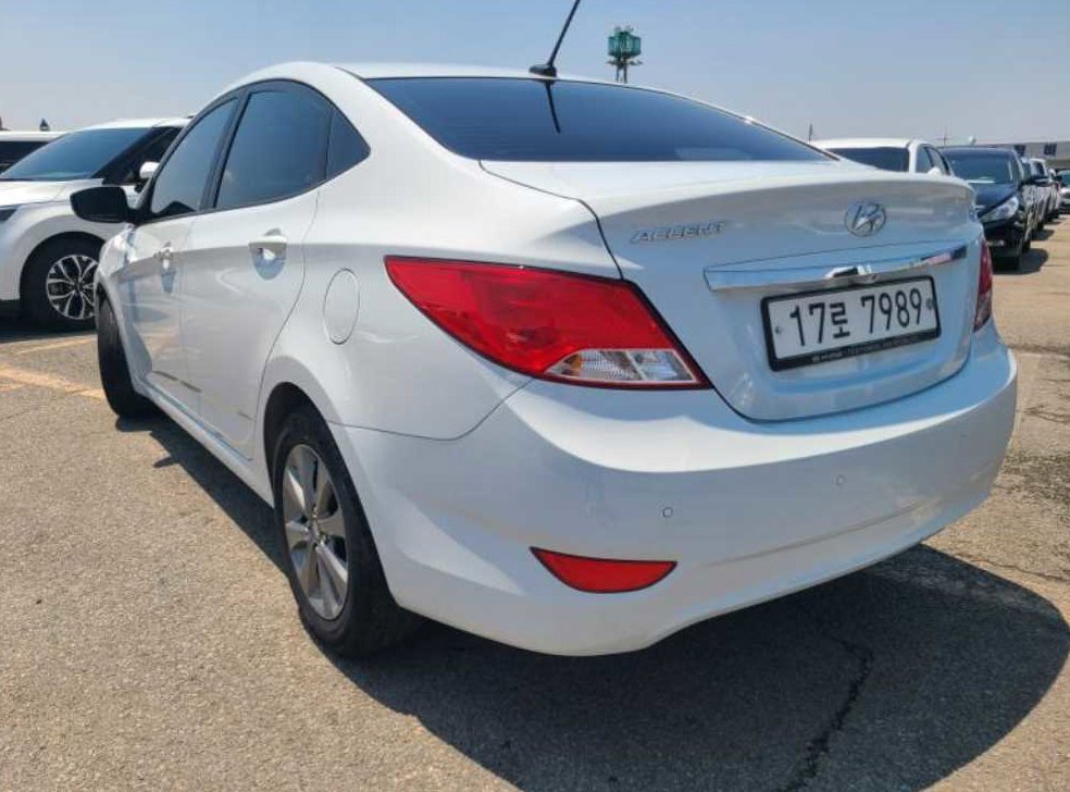 현대 엑센트 1.4VVT 모던 사진 4