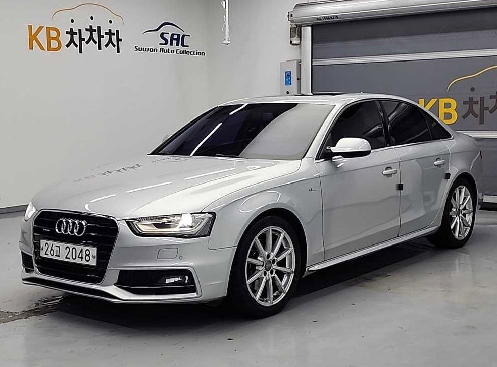 아우디 A4 2.0 TFSI 콰트로