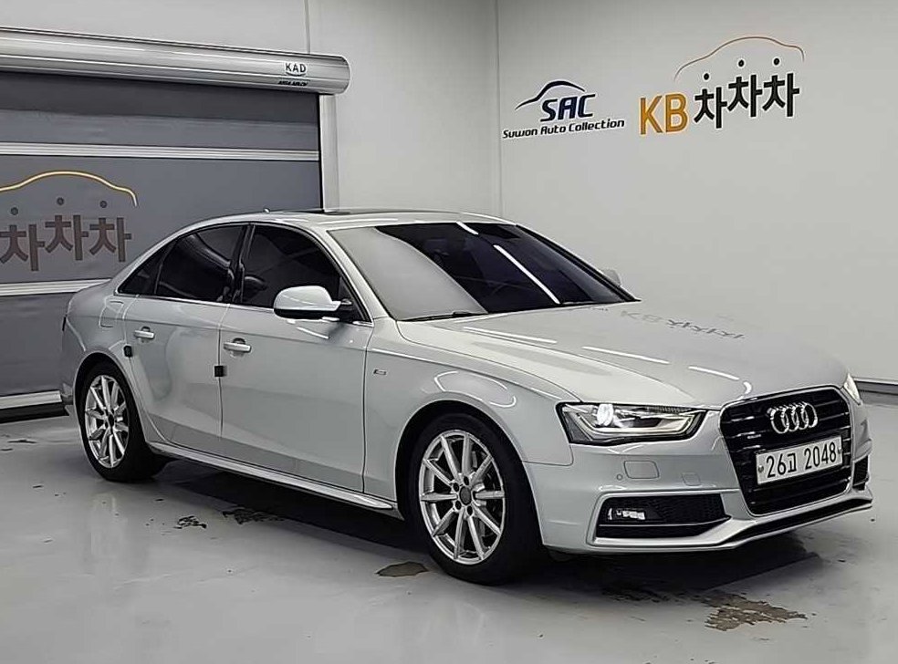 아우디 A4 2.0 TFSI 콰트로 사진 4