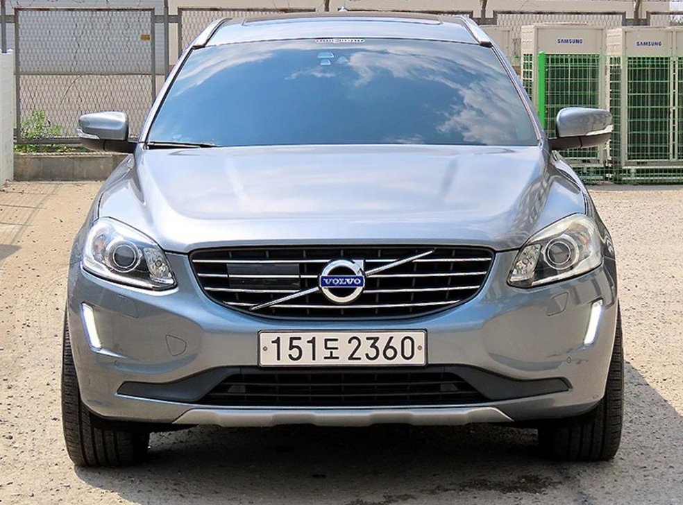 볼보 XC60 D4