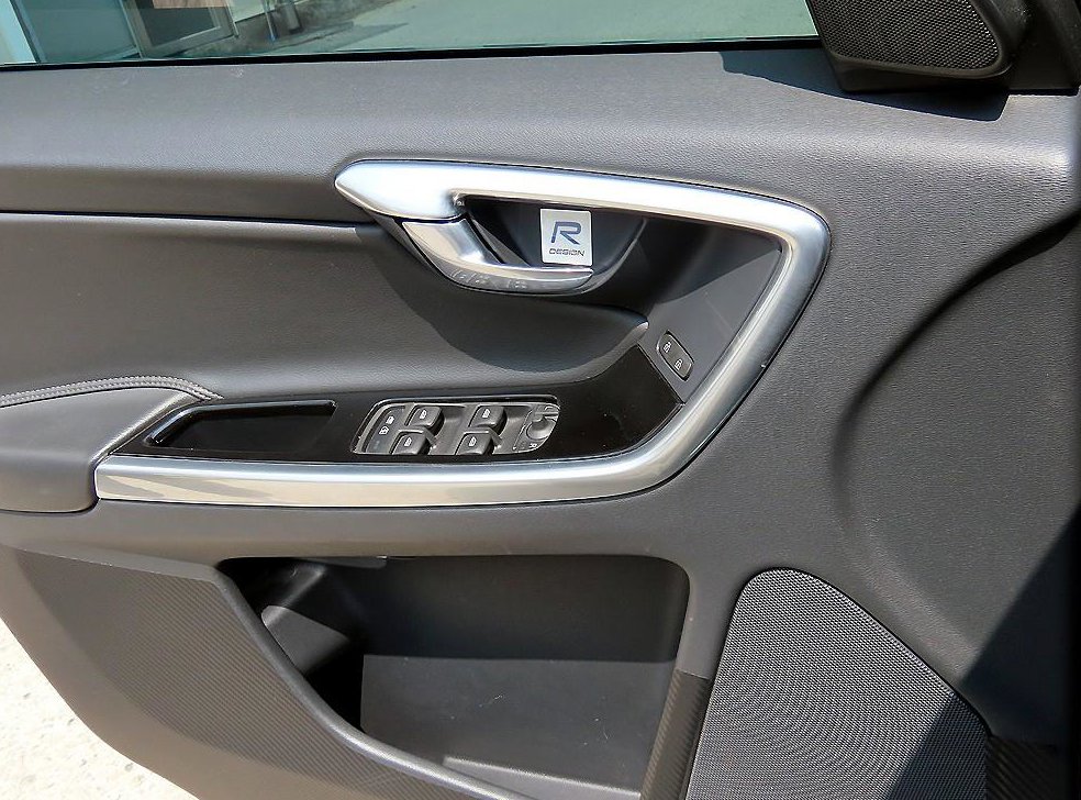 볼보 XC60 D4 사진 11