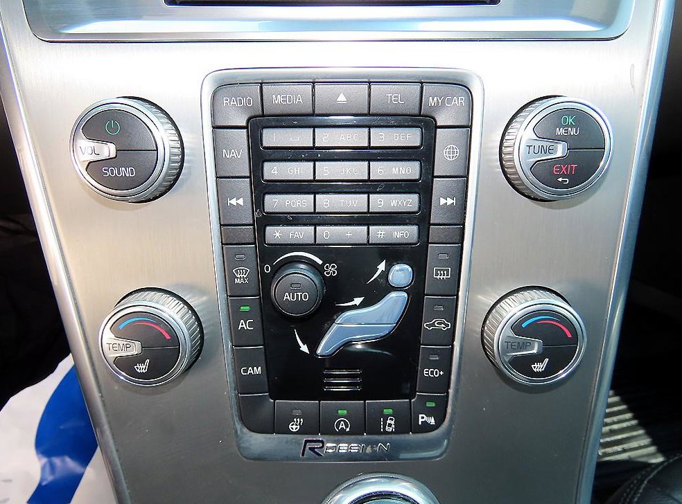 볼보 XC60 D4 사진 12