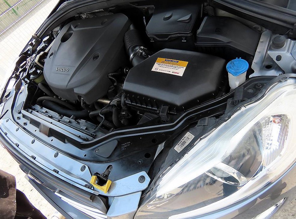 볼보 XC60 D4 사진 19