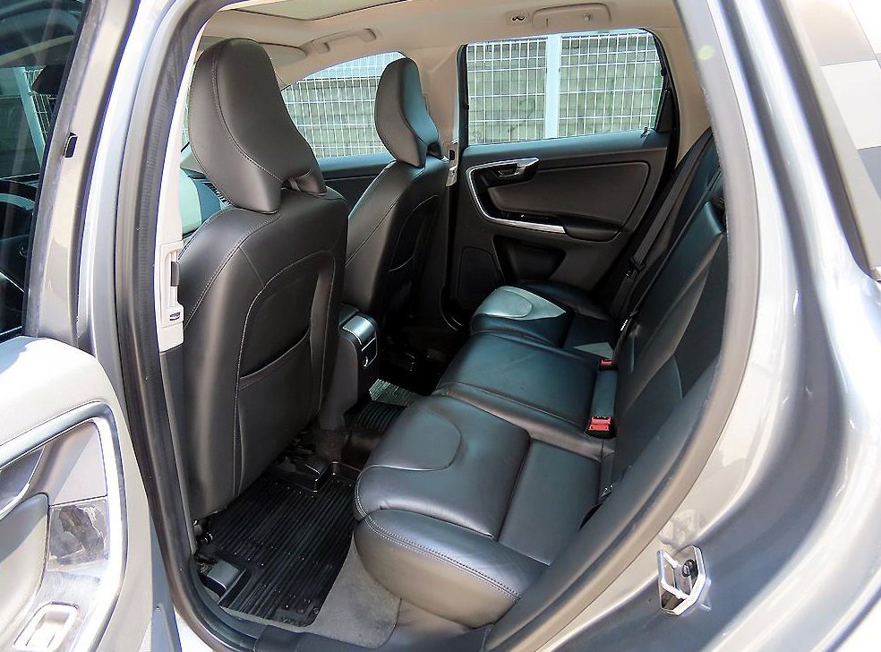 볼보 XC60 D4 사진 6