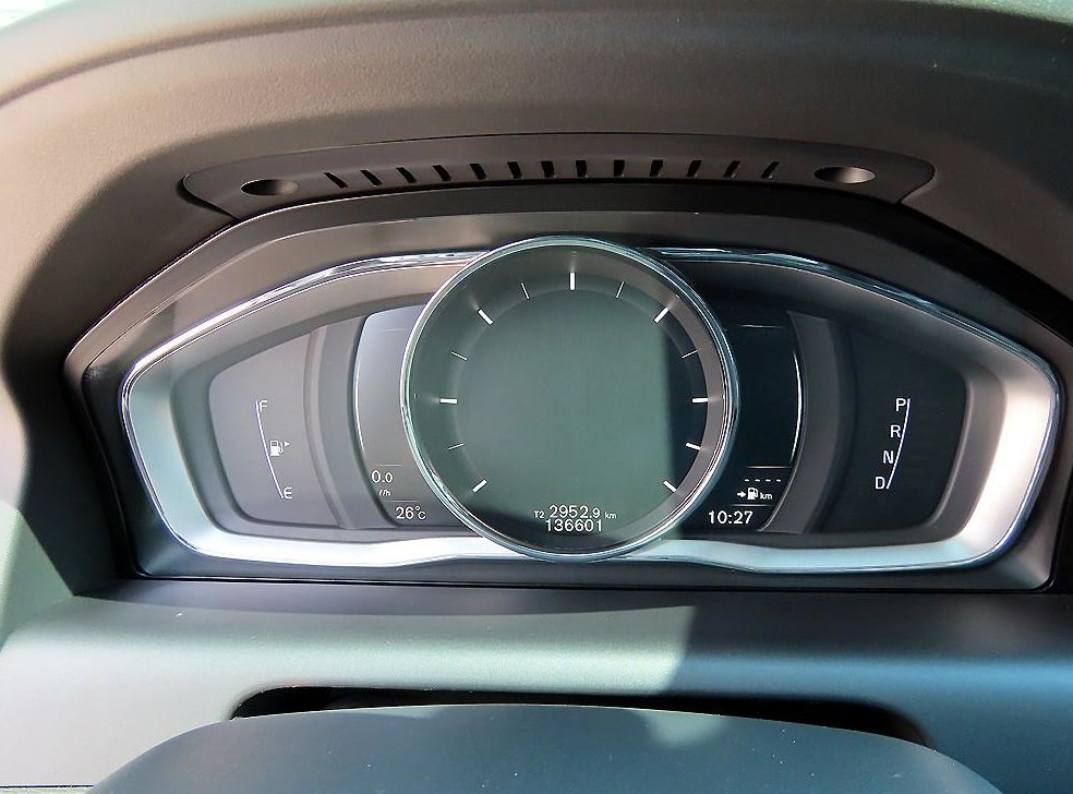 볼보 XC60 D4 사진 9