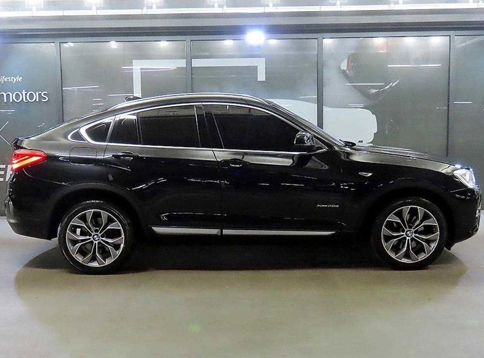 BMW X4  xDrive 20d 사진 3