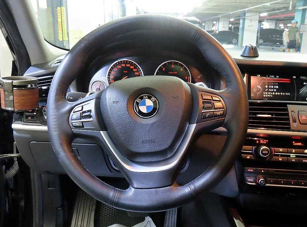 BMW X4  xDrive 20d 사진 8
