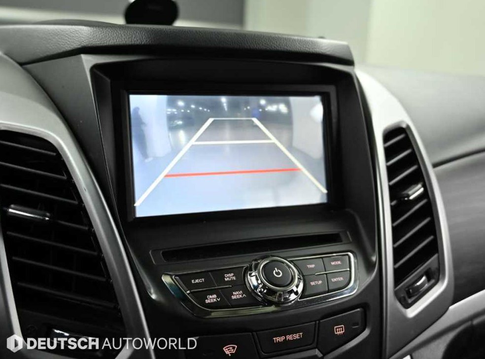 KG모빌리티(쌍용)  코란도 2WD 2.2 익스트림 사진 15