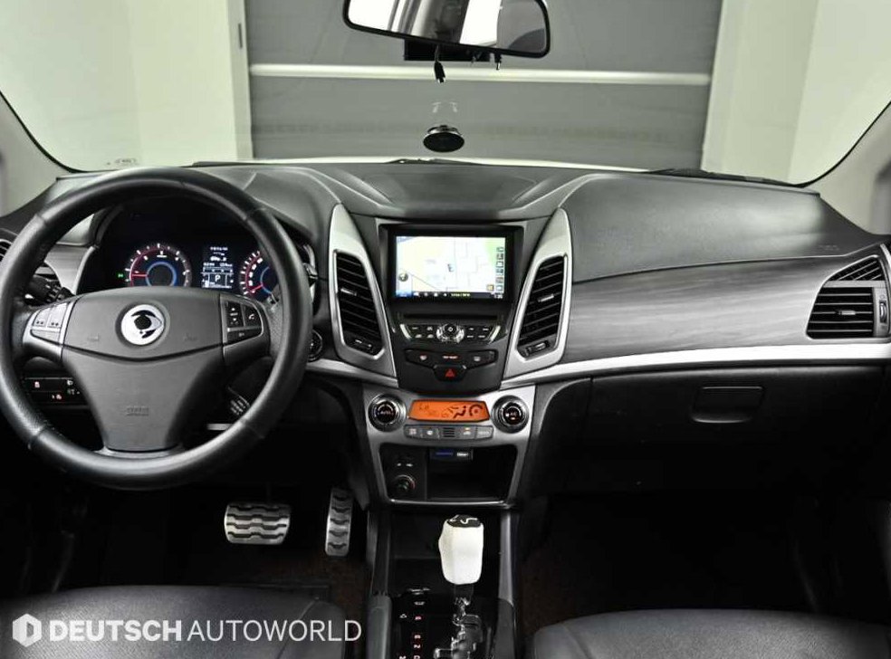 KG모빌리티(쌍용)  코란도 2WD 2.2 익스트림 사진 7