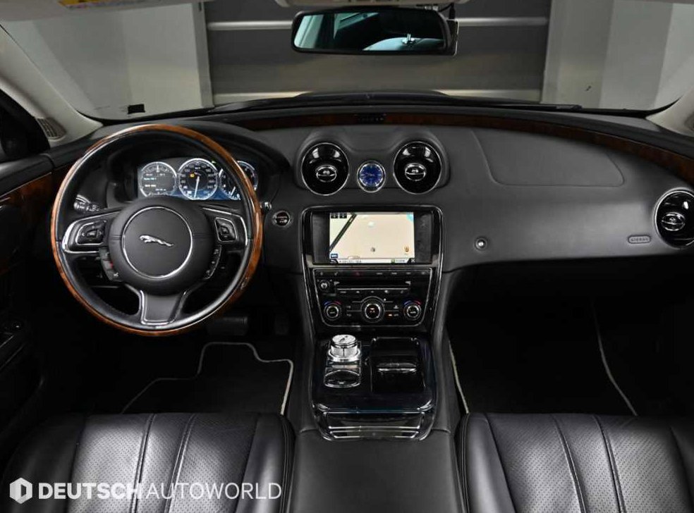 재규어 XJ 3.0 SC 사진 7