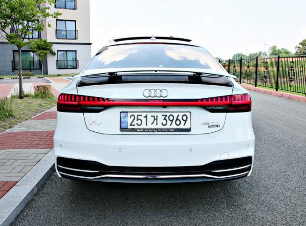 아우디 A7 45 TDI 콰트로 프리미엄 사진 3