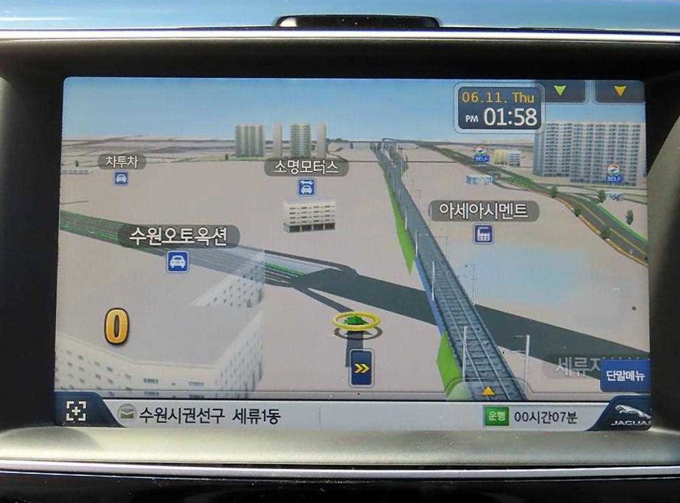 재규어 XE 2.0D 프레스티지 사진 13