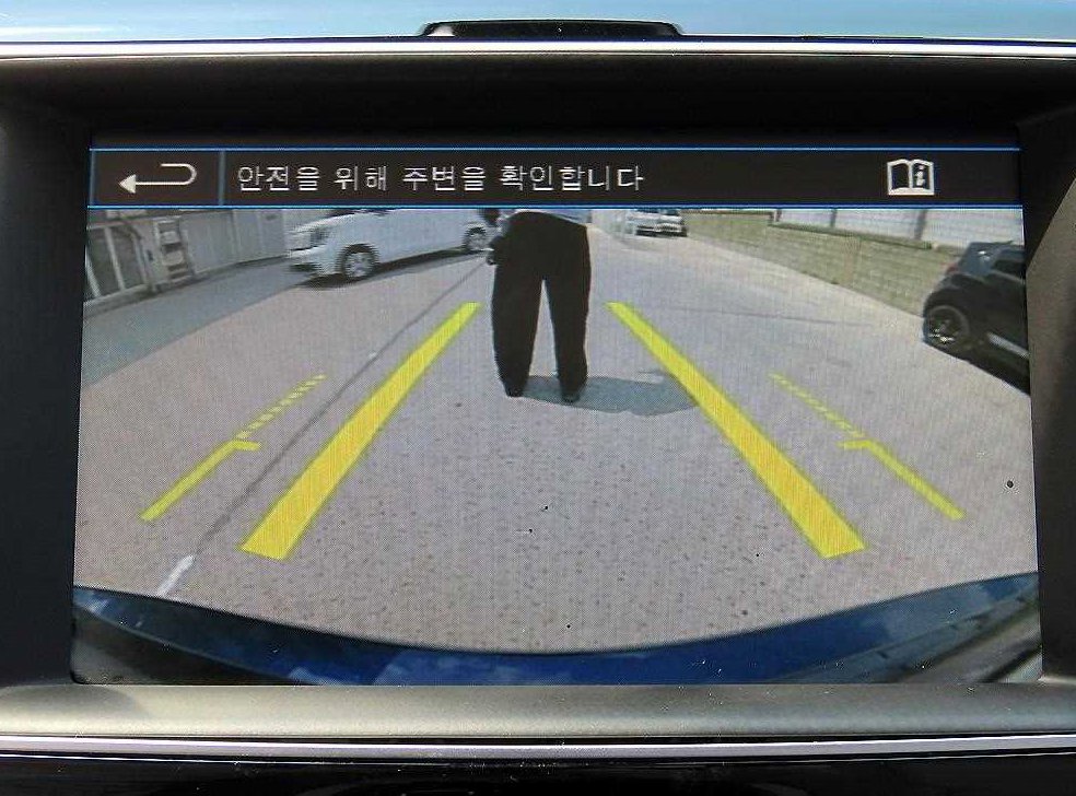 재규어 XE 2.0D 프레스티지 사진 14