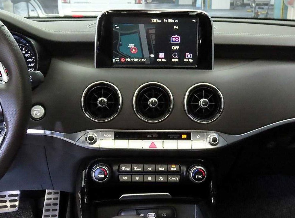 기아 스팅어 가솔린 2.0 터보 2WD 사진 11