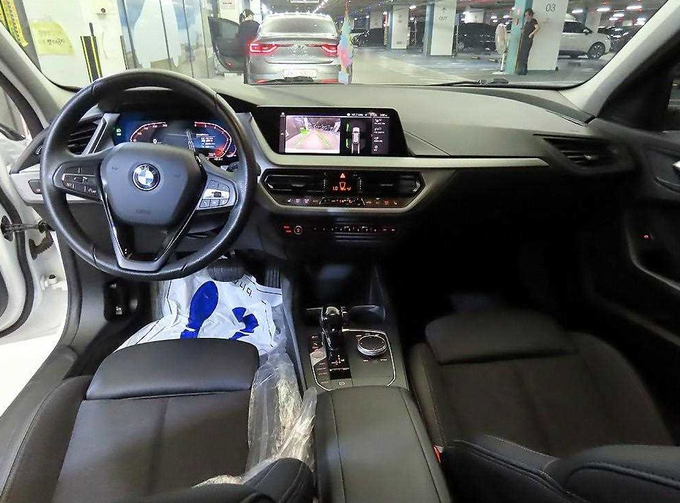 BMW 1시리즈 118d M 스포츠 퍼스트 에디션 사진 10