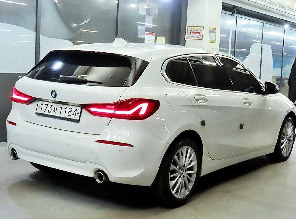 BMW 1시리즈 118d M 스포츠 퍼스트 에디션 사진 4