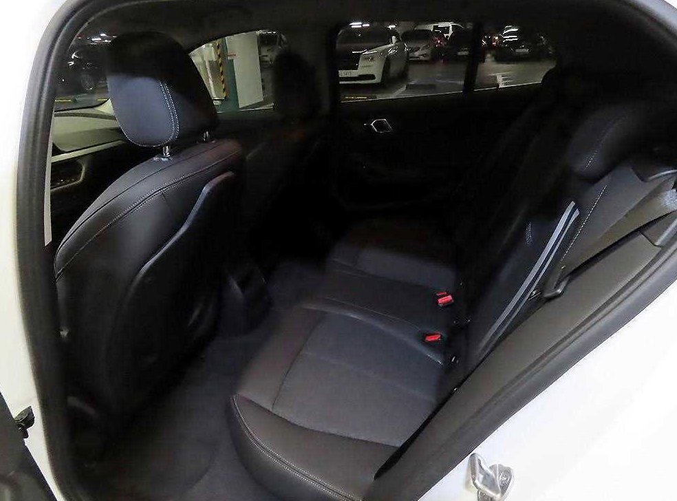 BMW 1시리즈 118d M 스포츠 퍼스트 에디션 사진 7