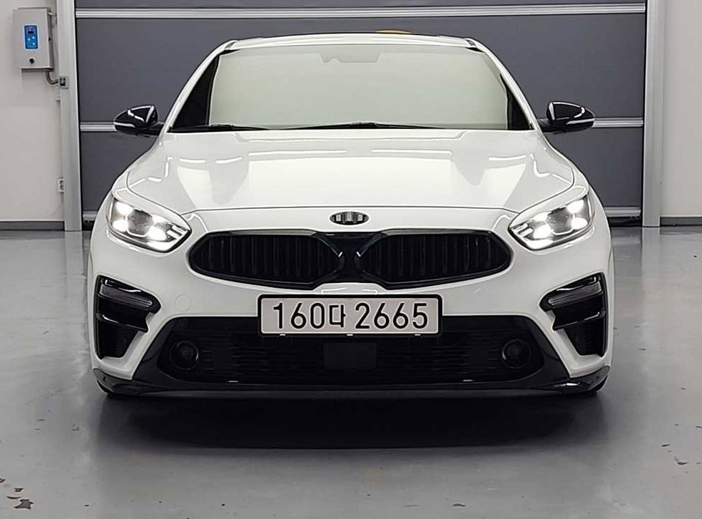 기아 K3 5도어 GT 시그니처 사진 3