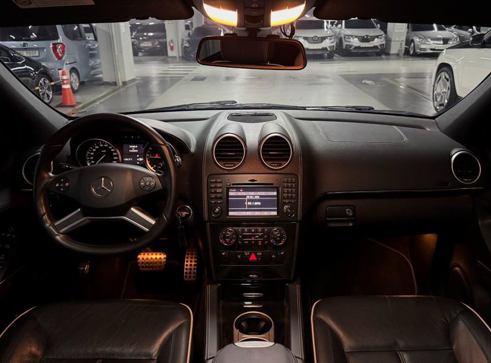 벤츠 M 클래스 ML300 CDI 사진 10