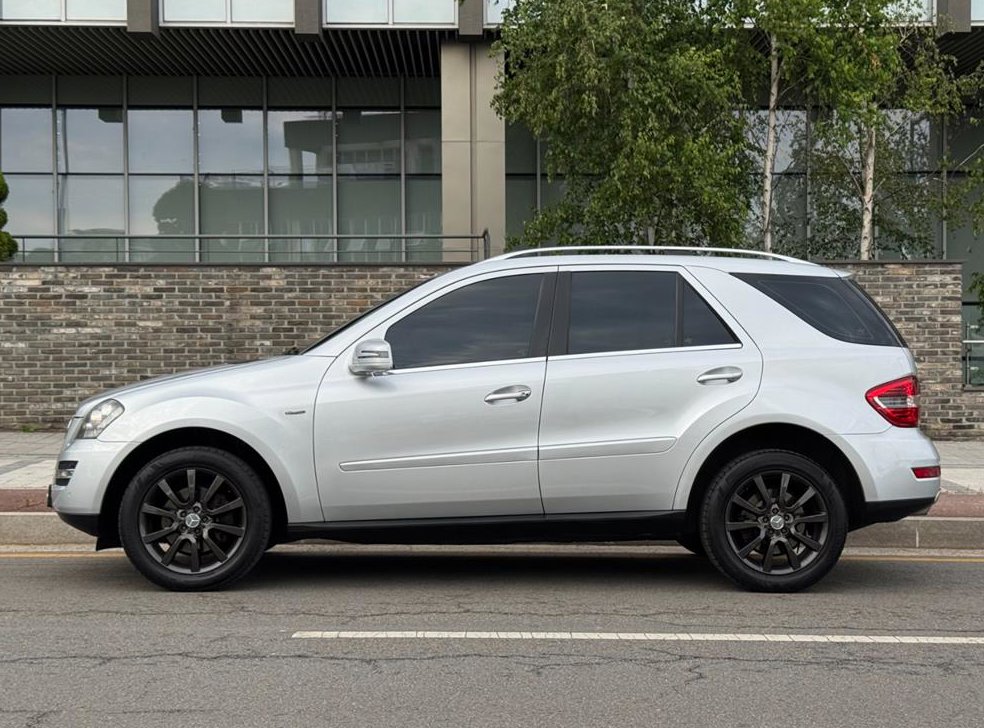 벤츠 M 클래스 ML300 CDI 사진 17