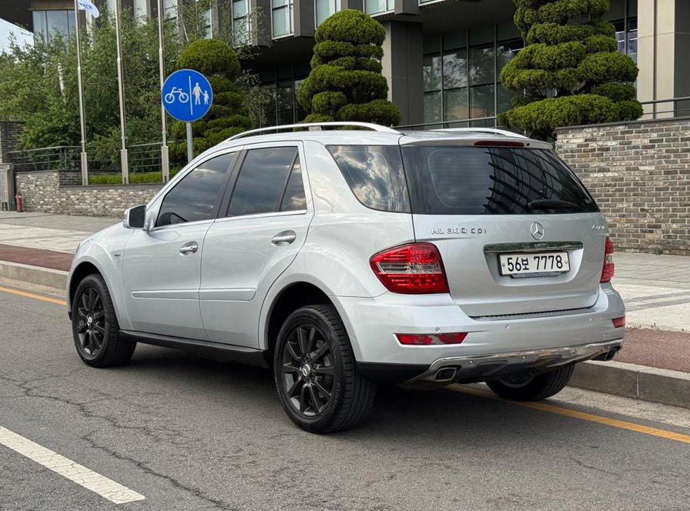 벤츠 M 클래스 ML300 CDI 사진 18
