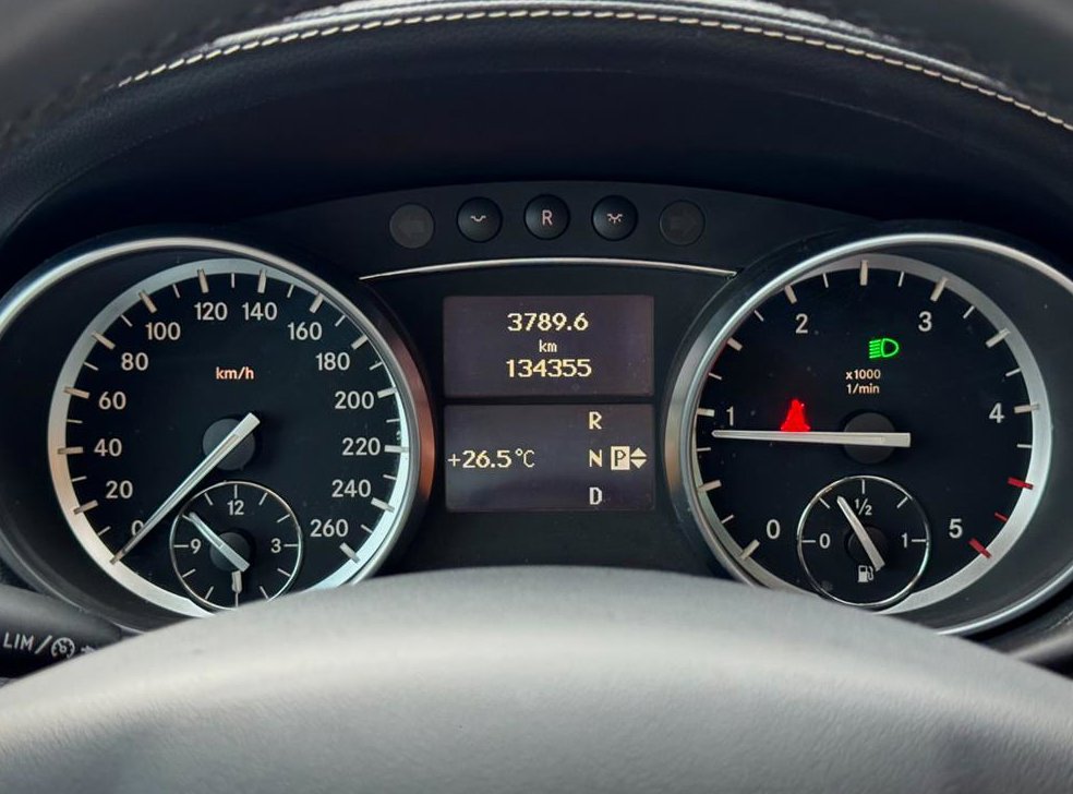 벤츠 M 클래스 ML300 CDI 사진 8