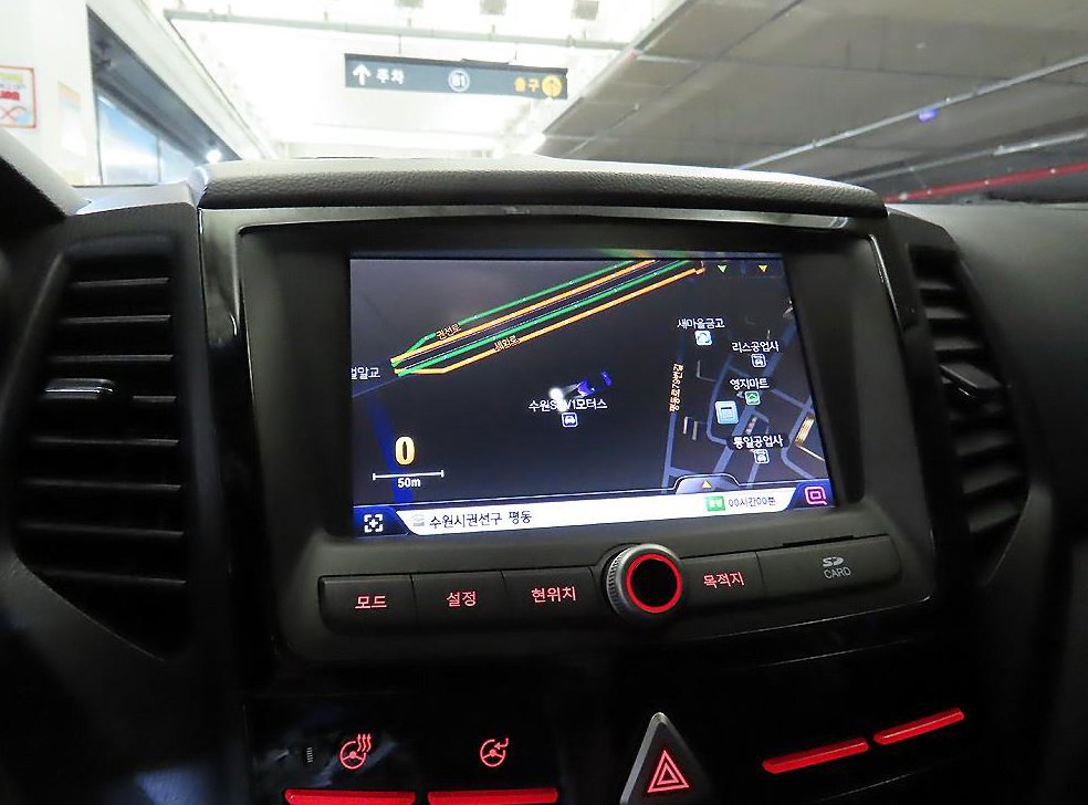 KG모빌리티(쌍용)  티볼리 2WD 가솔린 1.6 IX 사진 13