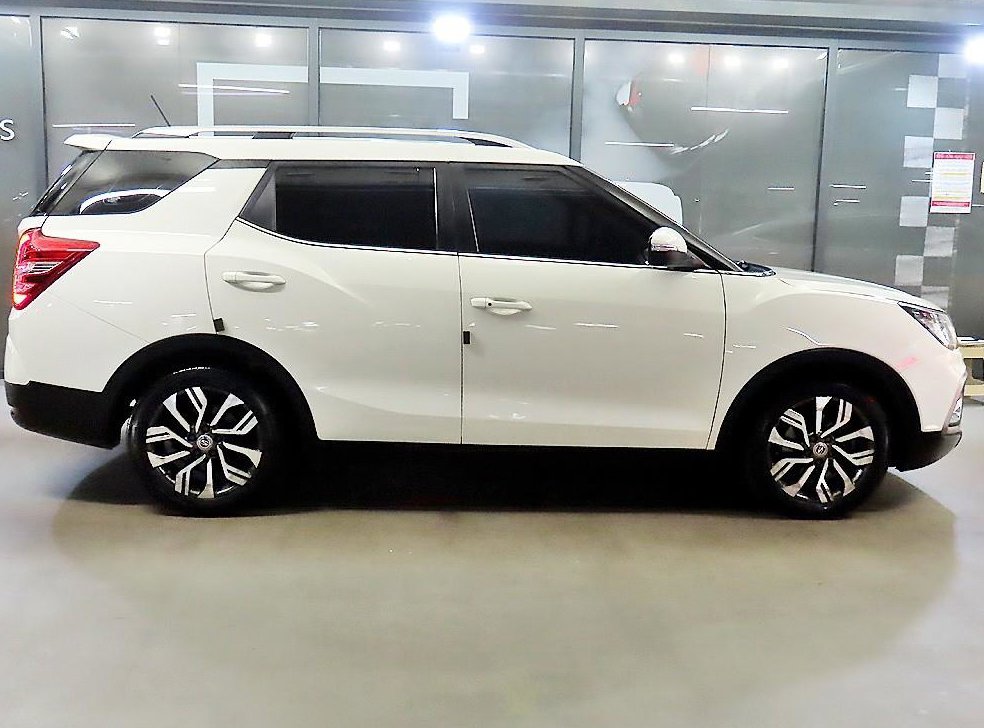 KG모빌리티(쌍용)  티볼리 2WD 가솔린 1.6 IX 사진 3