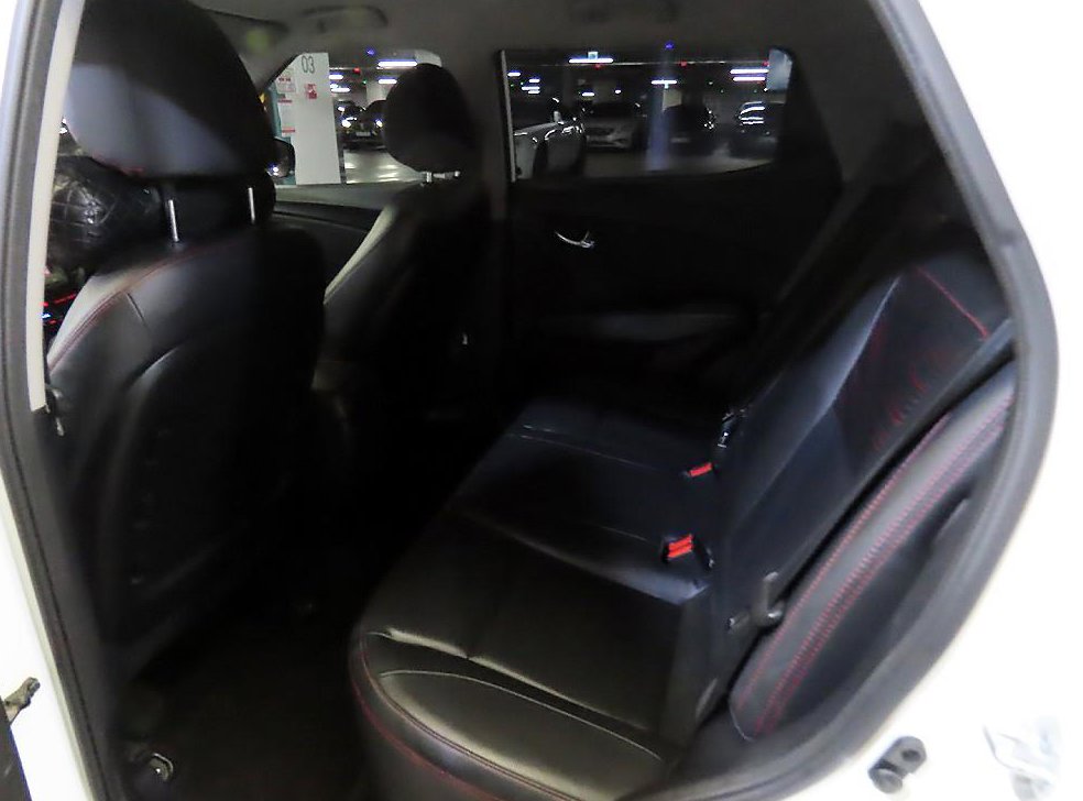 KG모빌리티(쌍용)  티볼리 2WD 가솔린 1.6 IX 사진 7