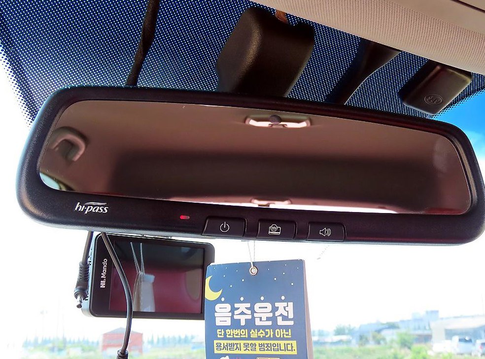 KG모빌리티(쌍용)  코란도 4WD 2.0 CVT 사진 12