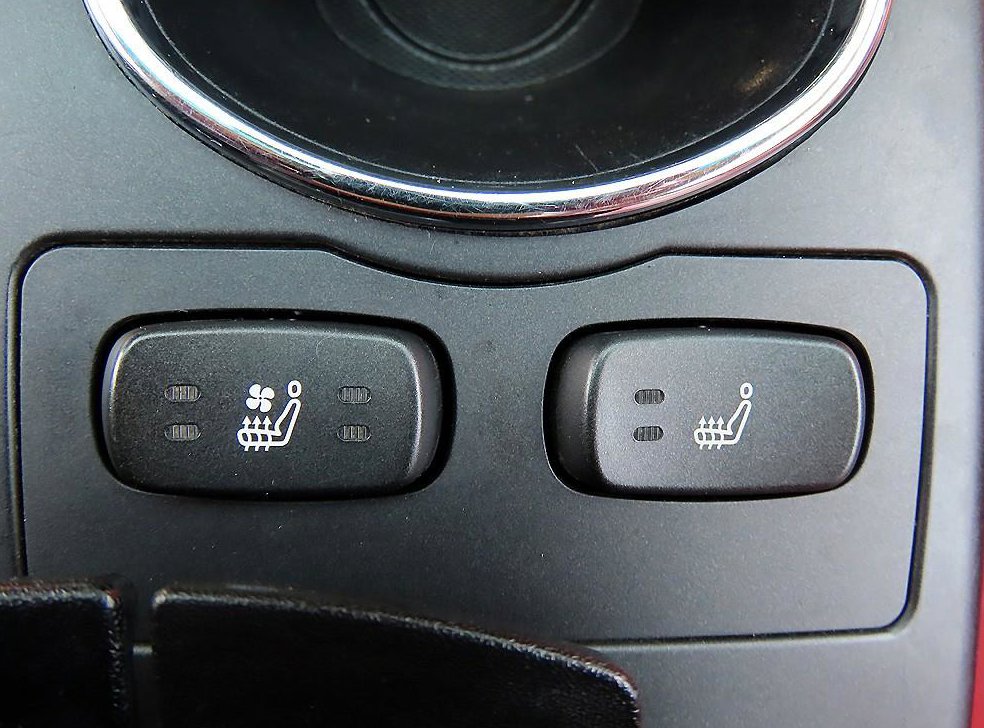 KG모빌리티(쌍용)  코란도 4WD 2.0 CVT 사진 13