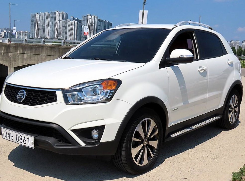 KG모빌리티(쌍용)  코란도 4WD 2.0 CVT 사진 2
