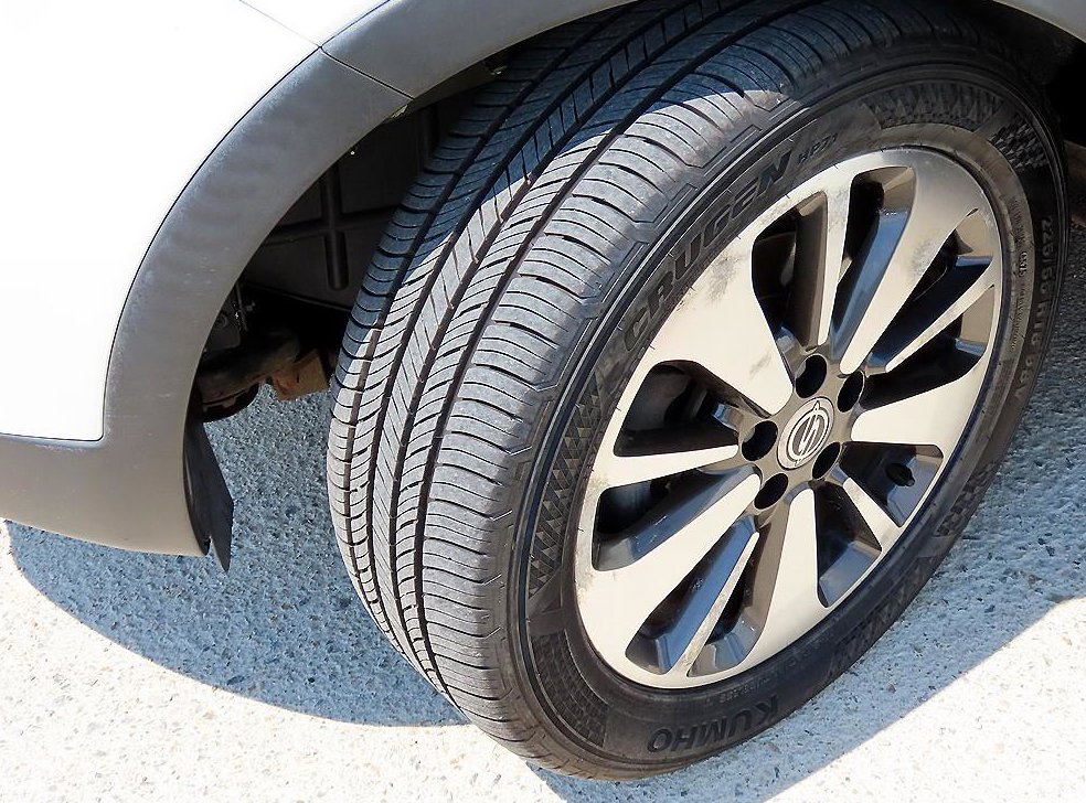 KG모빌리티(쌍용)  코란도 4WD 2.0 CVT 사진 20